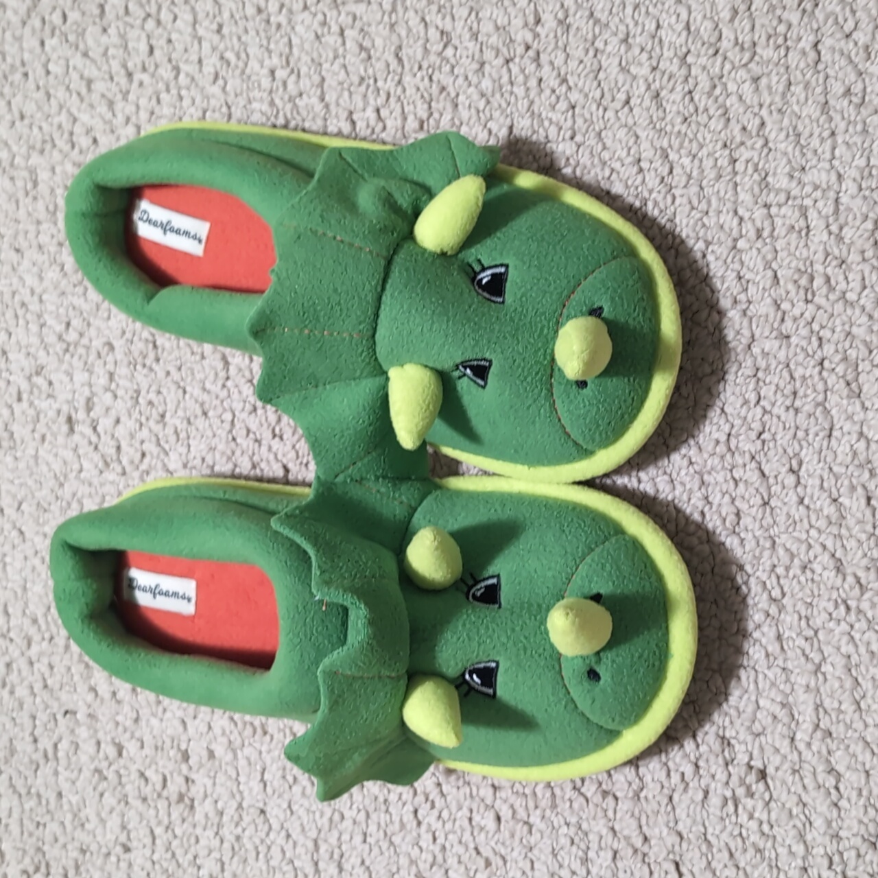 New Without Tag Dearfoams Dinosaur Slipper